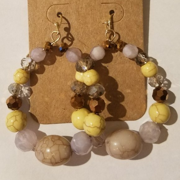 ? Jewelry - Beaded Tear Drop Earrings